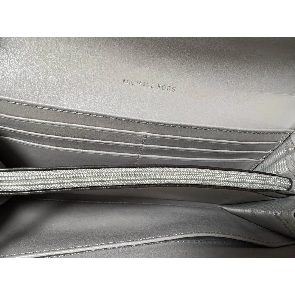 Michael Michael Kors Mott Large Carryall Smooth Leather Wallet Pearl Grey